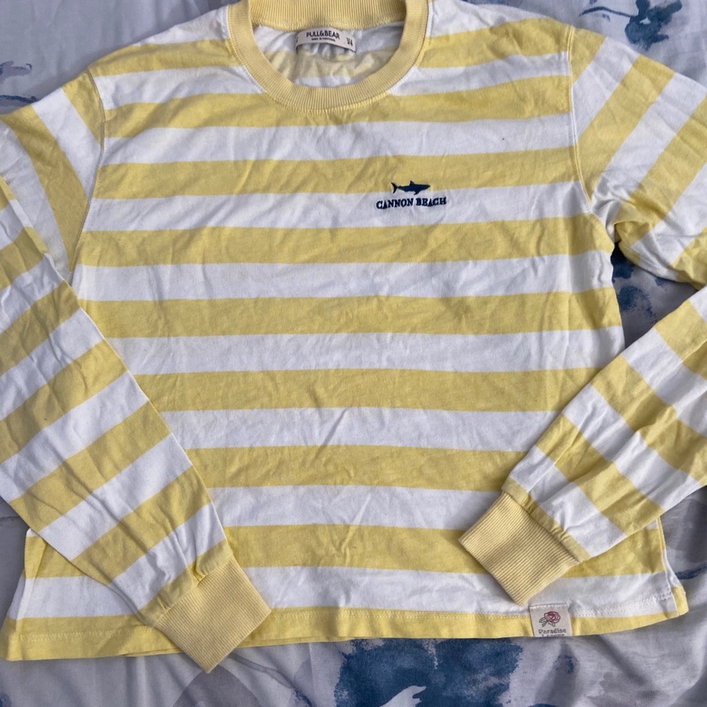 PULL AND BEAR crop top